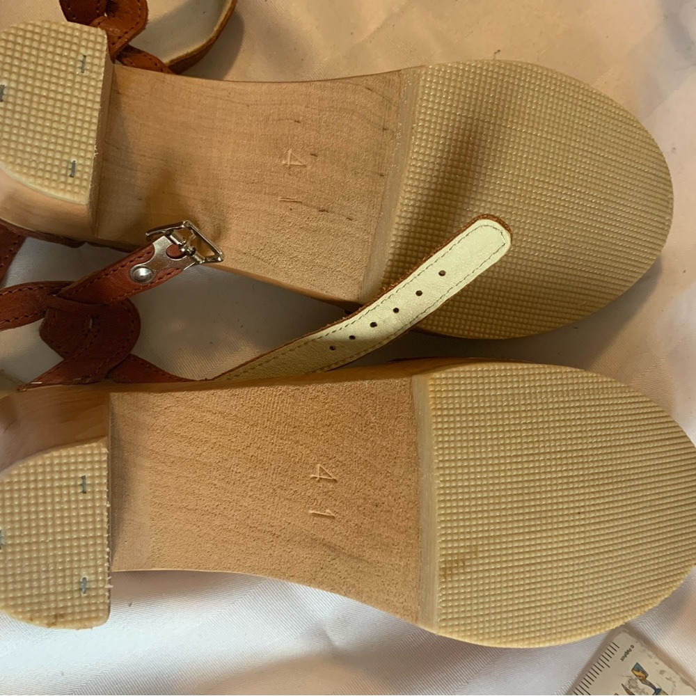 Leather clogs - Picture 3 of 8